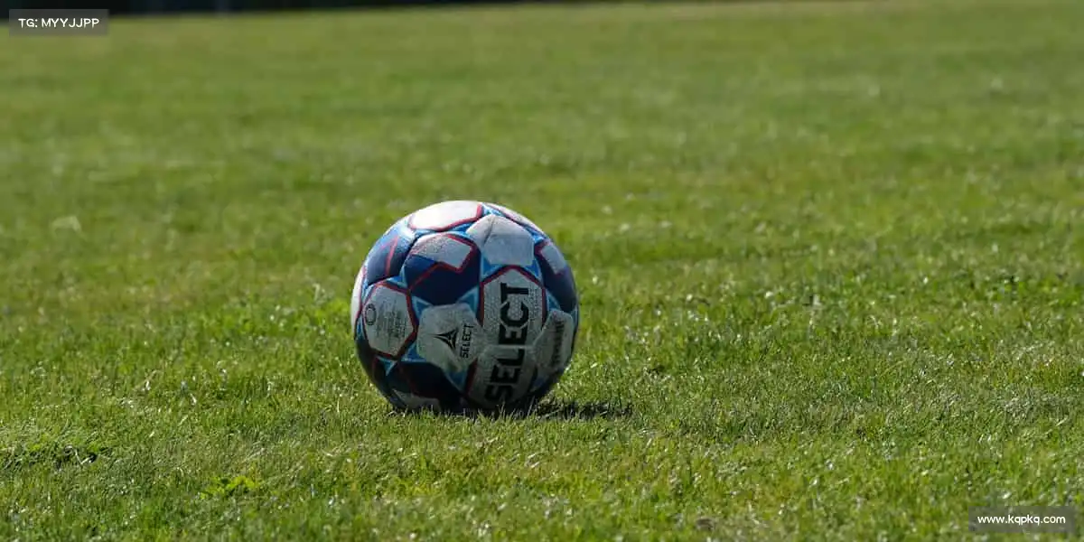 壹号娱乐🥊拳头握紧的是信念，挥出的是热爱 —— 这里，为每一份拼搏喝彩！